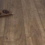 Italian Walnut- ambientada